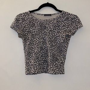 leopard print crop top